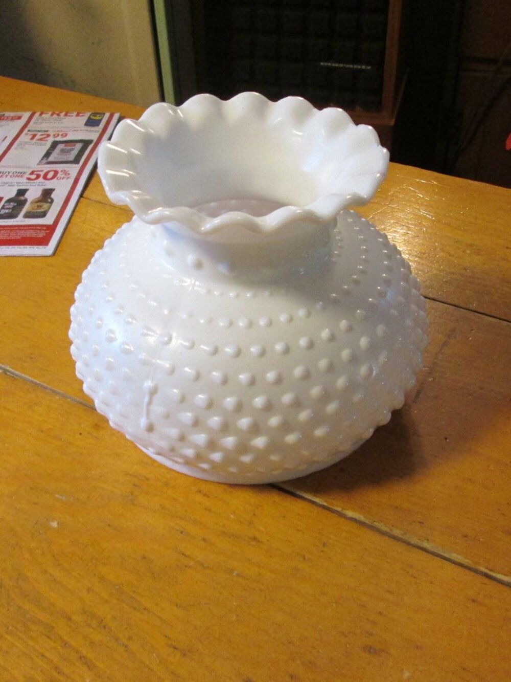 VTG HOBNAIL WHITE 7 IN FITTER SHADE FOR KEROSENE LAMP STUDENT LAMP